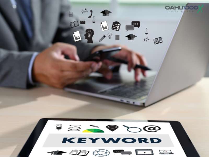 Business keyword research: analyzing relevant keywords to optimize online presence and attract target audience.
